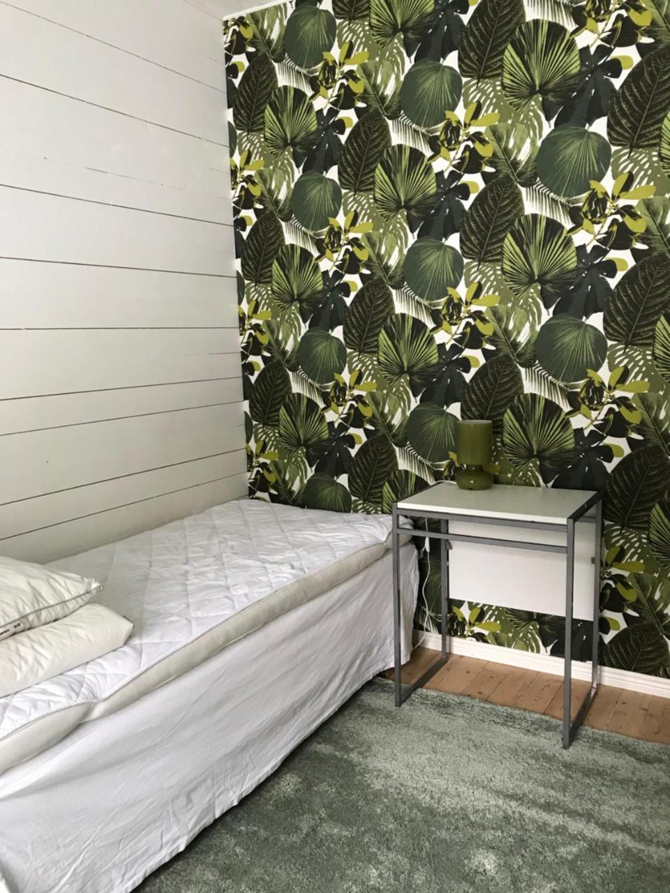 Bed & Breakfast Vintergatans 3*